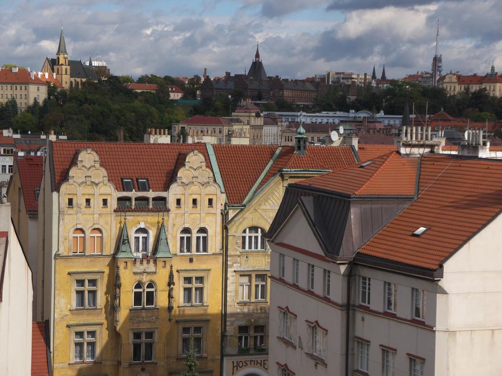 Stela'S Apartments - Vysehrad Praga Esterno foto